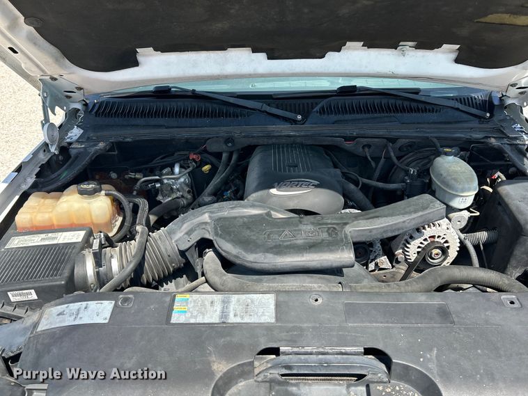 image for item OK9771 2003 Chevrolet Avalanche  limousine