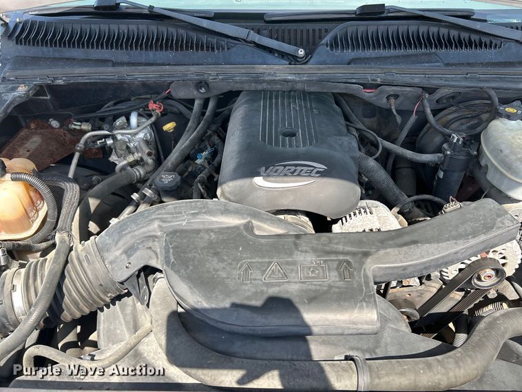 image for item OK9771 2003 Chevrolet Avalanche  limousine