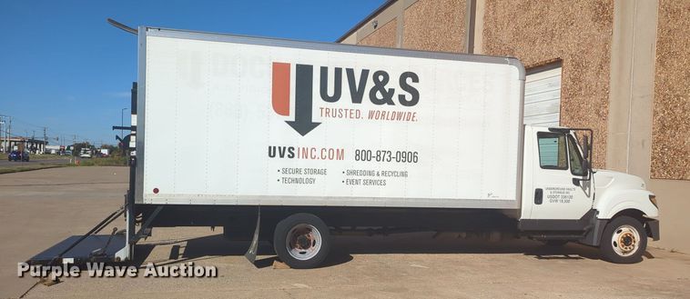 image for item OL9045 2017 International TerraStar  box truck