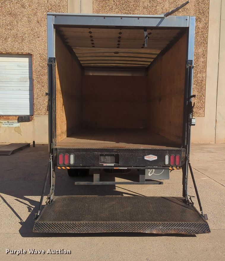 image for item OL9045 2017 International TerraStar  box truck