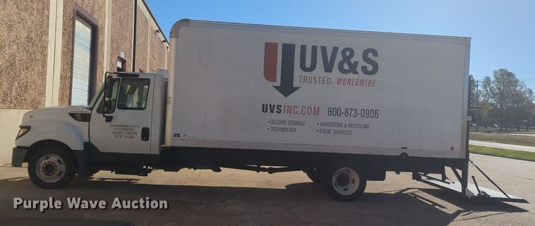 image for item OL9045 2017 International TerraStar  box truck