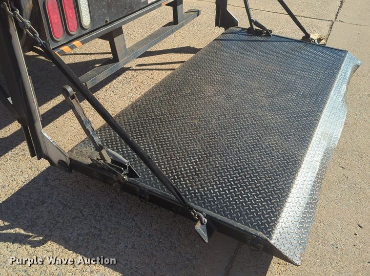 image for item OL9045 2017 International TerraStar  box truck