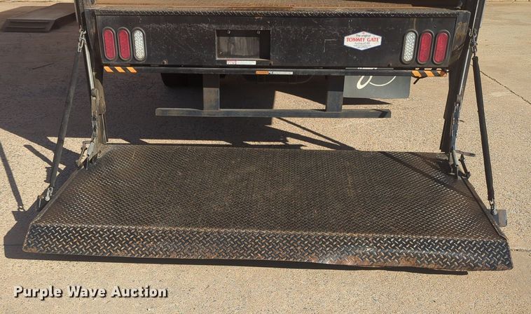 image for item OL9045 2017 International TerraStar  box truck