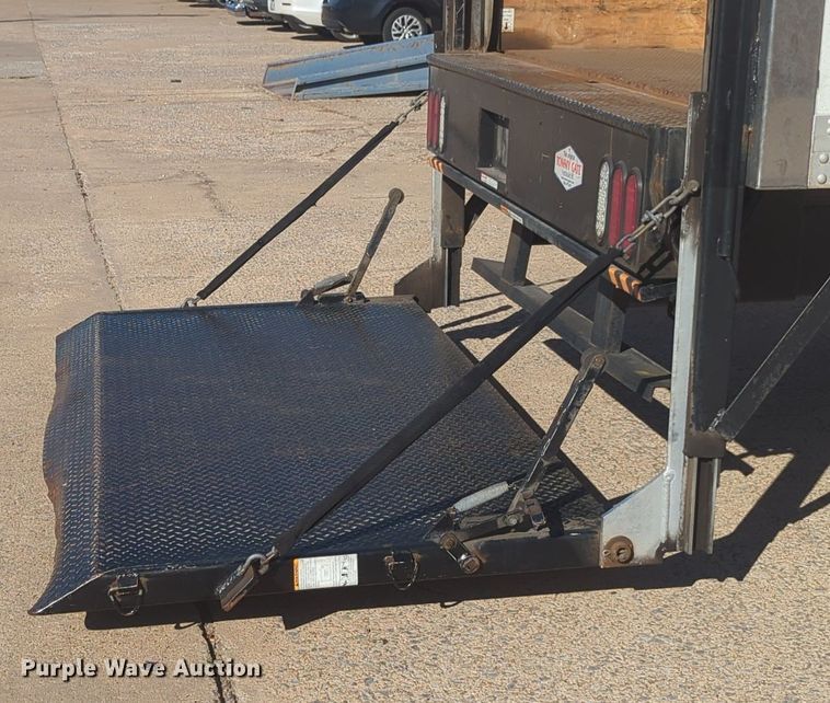 image for item OL9045 2017 International TerraStar  box truck