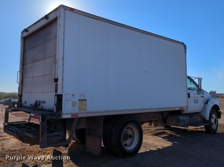 image for item OL9052 2007 Ford F750 Super Duty  box truck