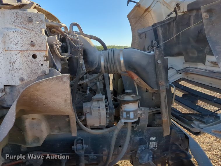 image for item OL9052 2007 Ford F750 Super Duty  box truck