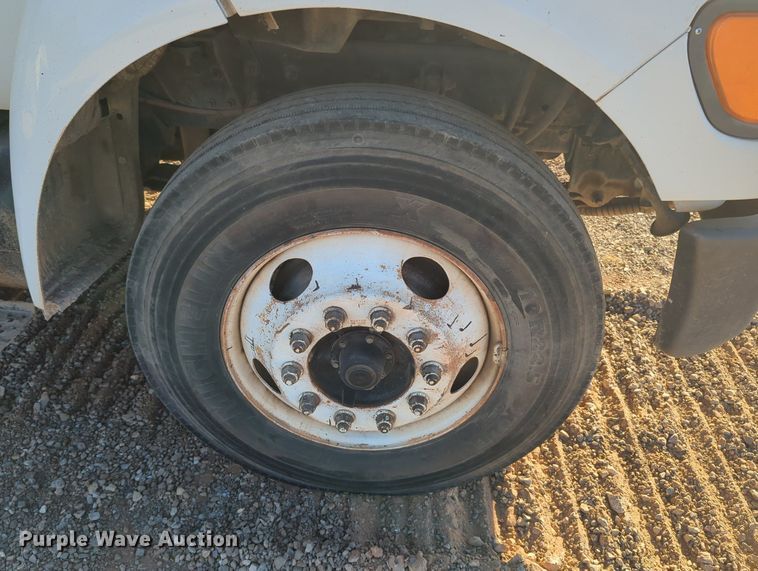 image for item OL9052 2007 Ford F750 Super Duty  box truck