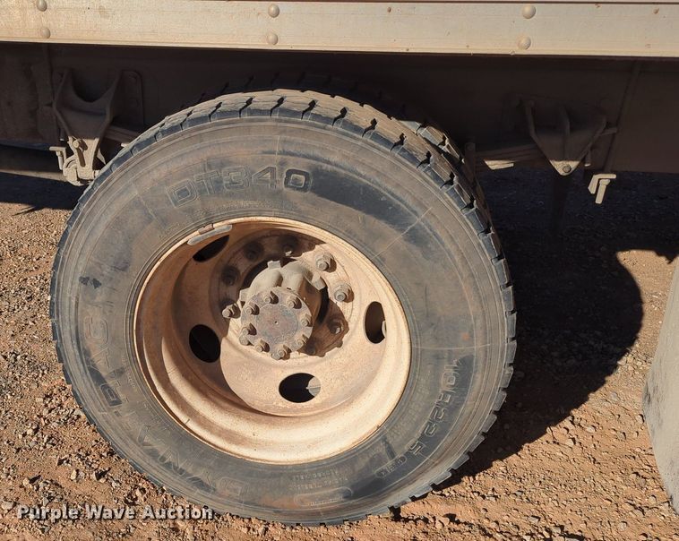 image for item OL9052 2007 Ford F750 Super Duty  box truck