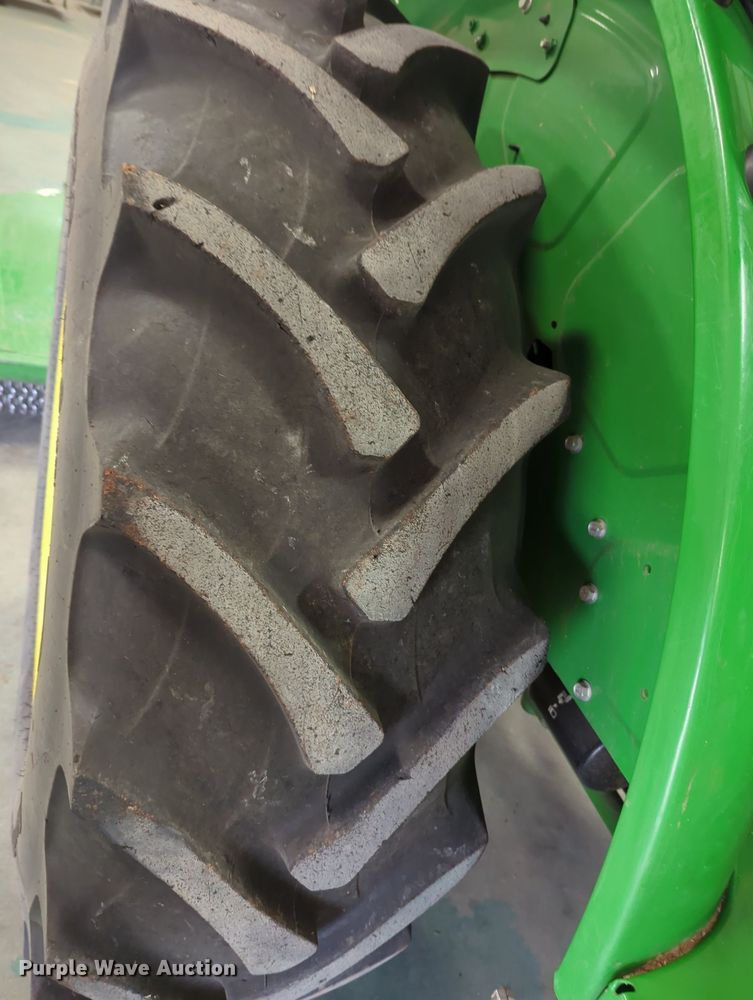 image for item OL9099 2018 John Deere 5075E  tractor