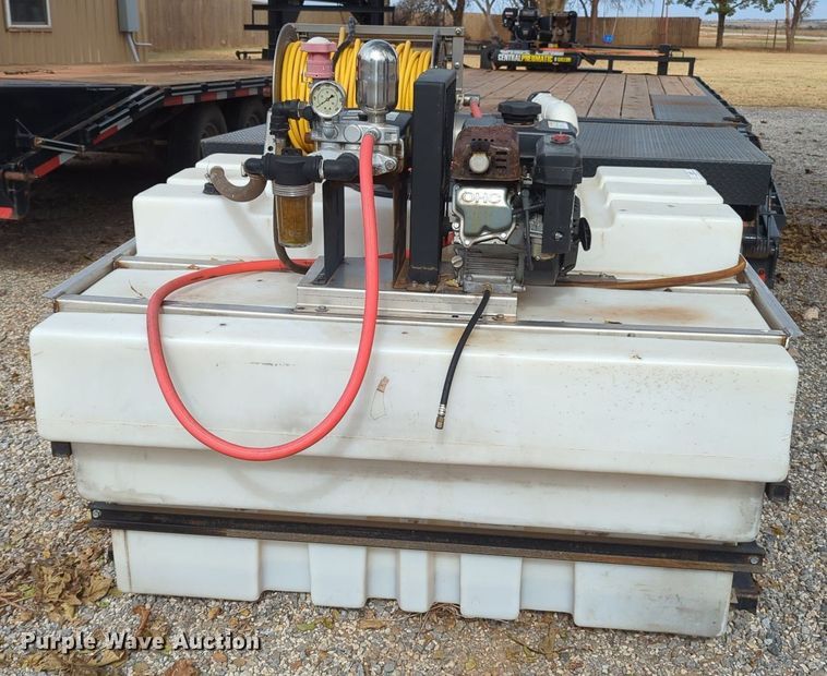 image for item OL9100 GNC  turf sprayer