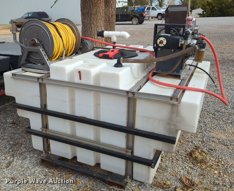 image for item OL9100 GNC  turf sprayer