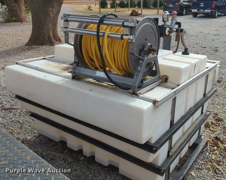 image for item OL9100 GNC  turf sprayer