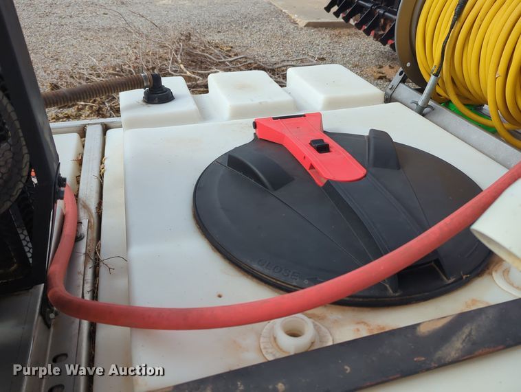 image for item OL9100 GNC  turf sprayer