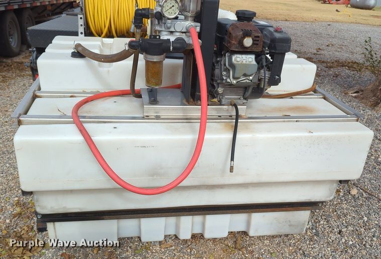 image for item OL9100 GNC  turf sprayer