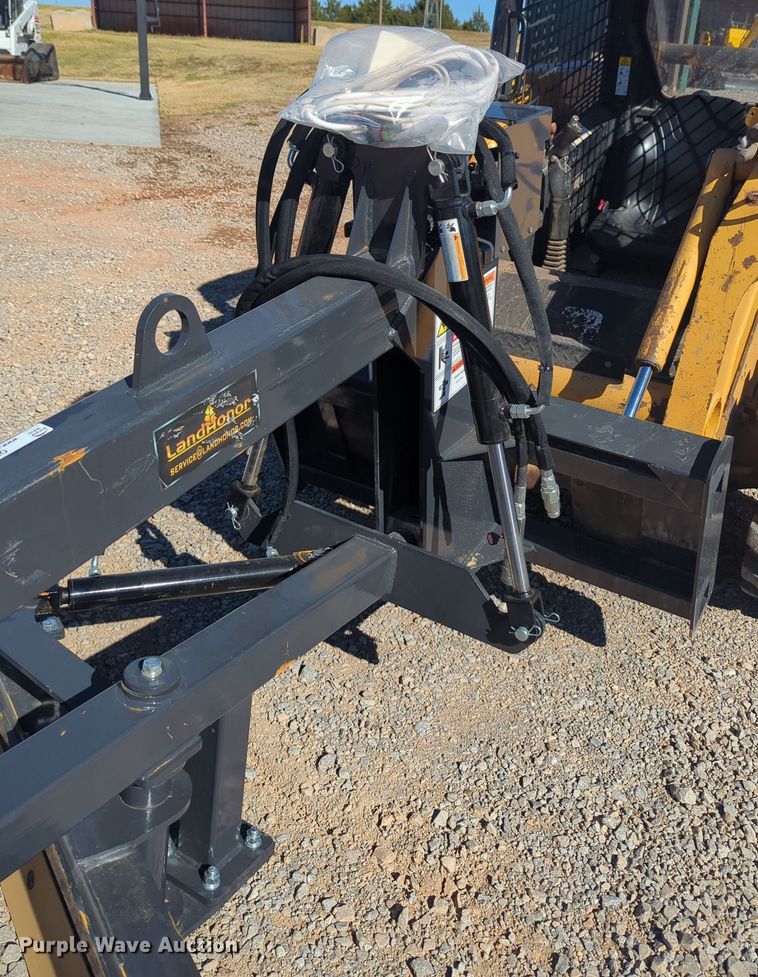 image for item OL9112 2023 LandHonor GM-12-96W  skid steer grader