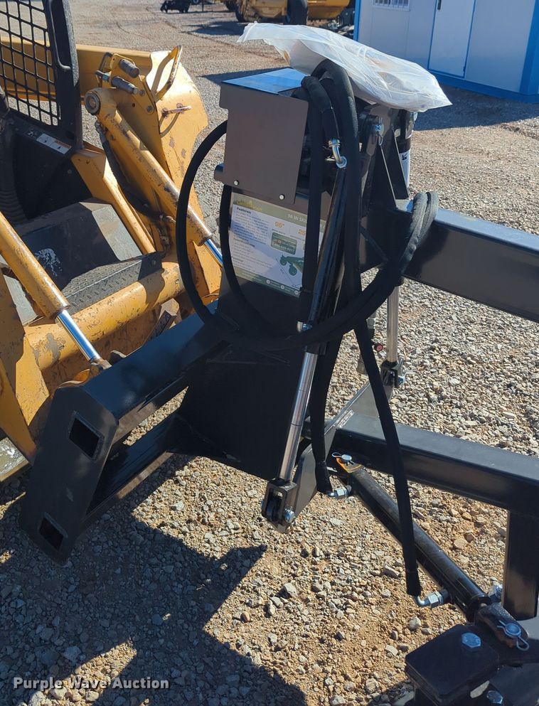 image for item OL9112 2023 LandHonor GM-12-96W  skid steer grader