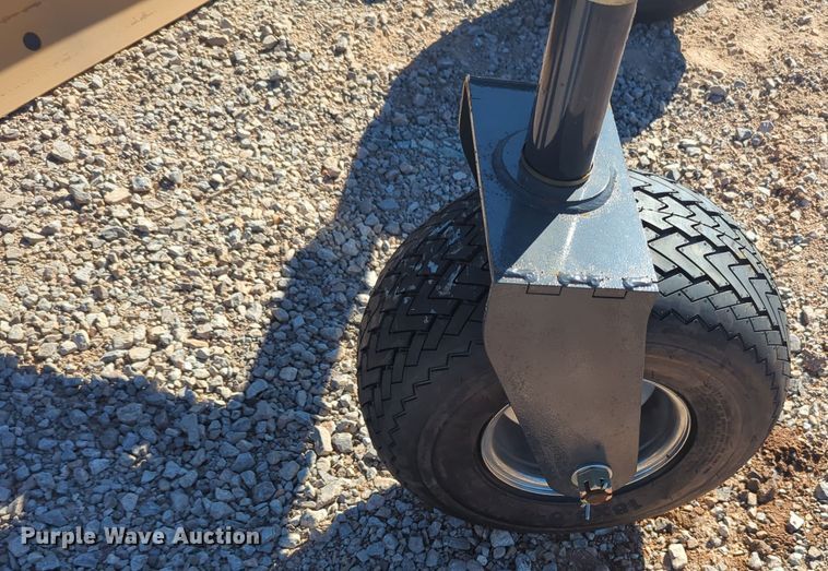 image for item OL9112 2023 LandHonor GM-12-96W  skid steer grader