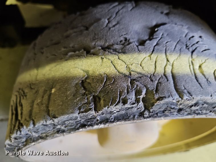 image for item OL9288 Caterpillar TC30  forklift