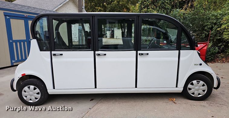 image for item OL9293 2018 Polaris Gem e6  utility vehicle