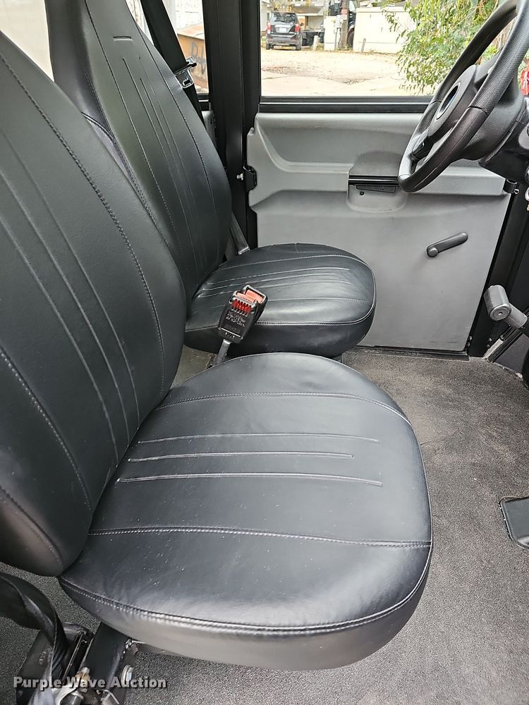 image for item OL9293 2018 Polaris Gem e6  utility vehicle