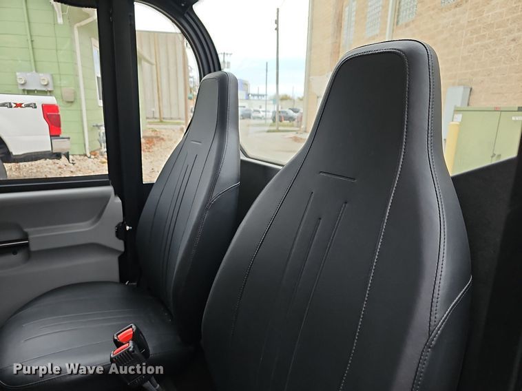 image for item OL9293 2018 Polaris Gem e6  utility vehicle