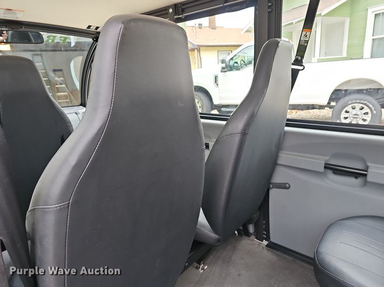 image for item OL9293 2018 Polaris Gem e6  utility vehicle