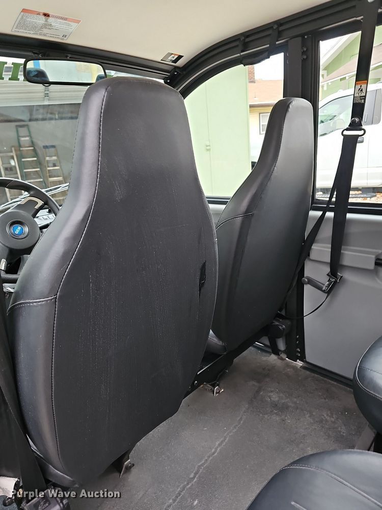 image for item OL9293 2018 Polaris Gem e6  utility vehicle