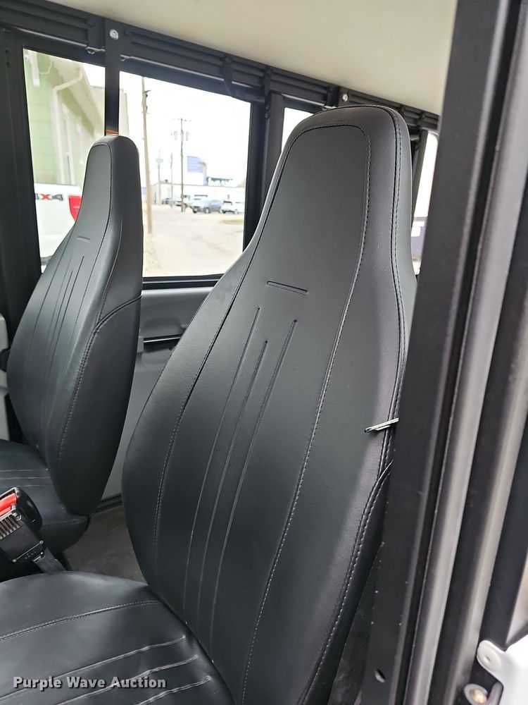 image for item OL9293 2018 Polaris Gem e6  utility vehicle