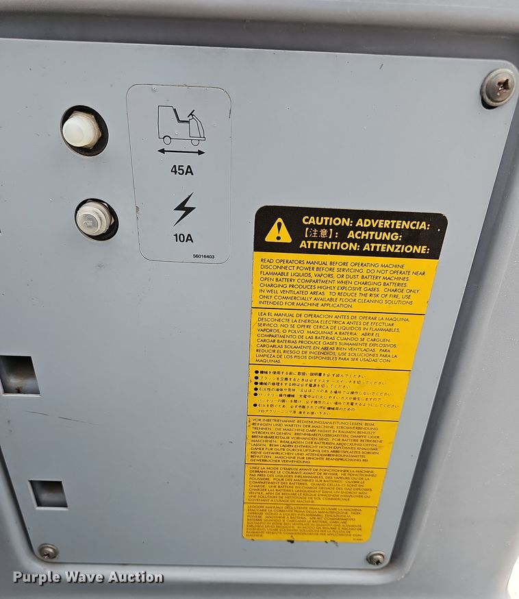 image for item OL9344 Advance Advenger 2810D  floor scrubber