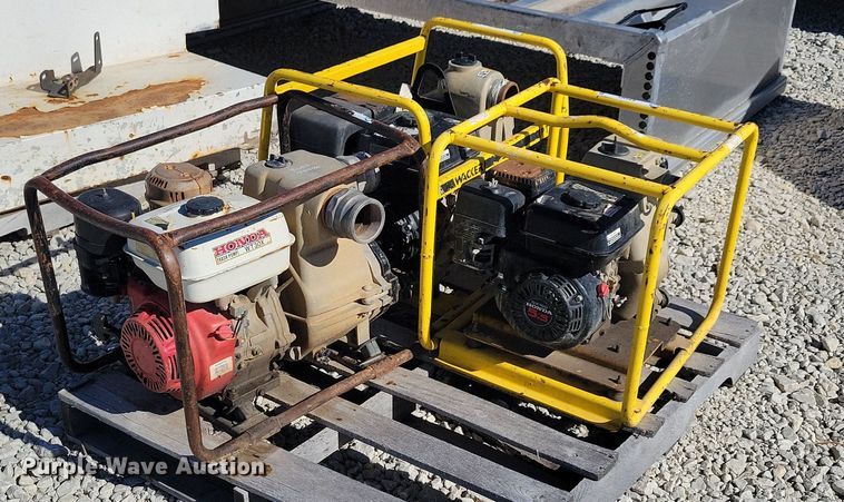 image for item ZA0379 (3) trash pumps