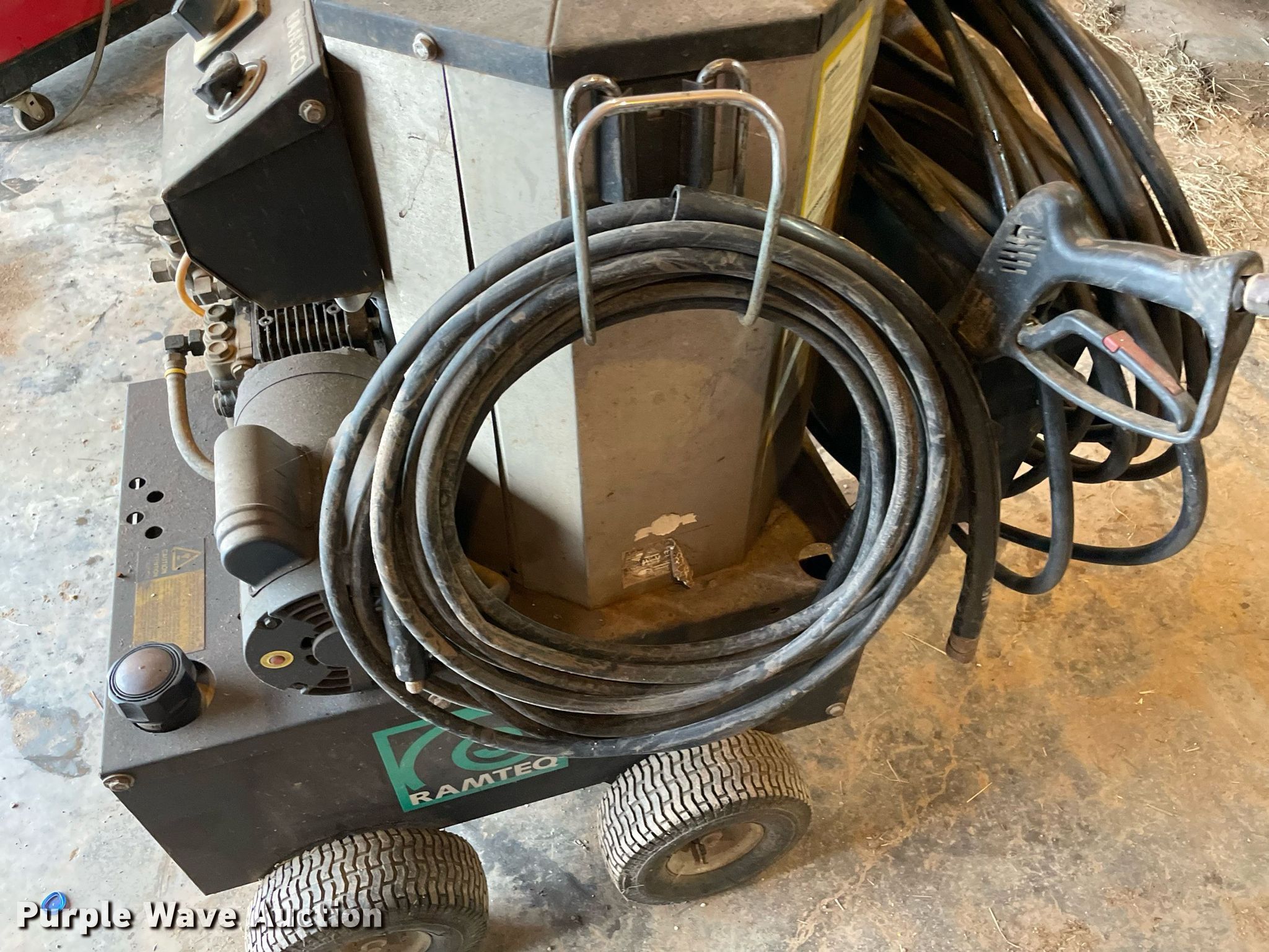 Ramteq AV500 pressure washer in Wayne, OK Item NZ9010 for sale Purple Wave