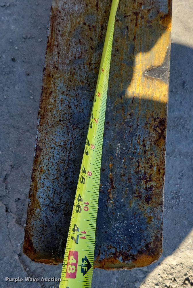 image for item DA7217 Clark CGP40  forklift