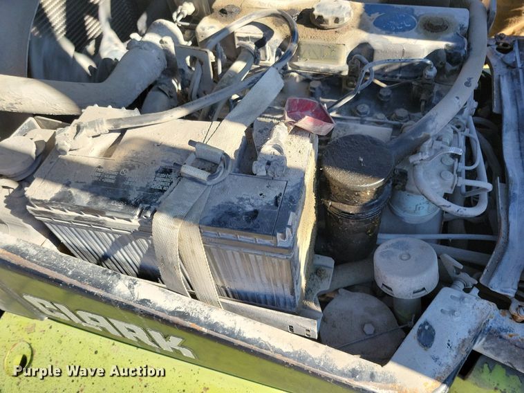 image for item DA7217 Clark CGP40  forklift