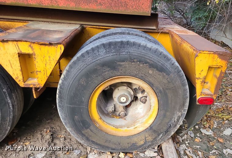 image for item DI3037 1978 Hyster IR50TL3-T1  flatbed trailer