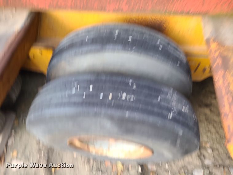 image for item DI3037 1978 Hyster IR50TL3-T1  flatbed trailer