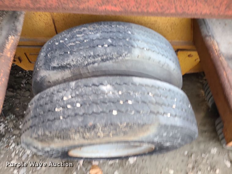 image for item DI3037 1978 Hyster IR50TL3-T1  flatbed trailer