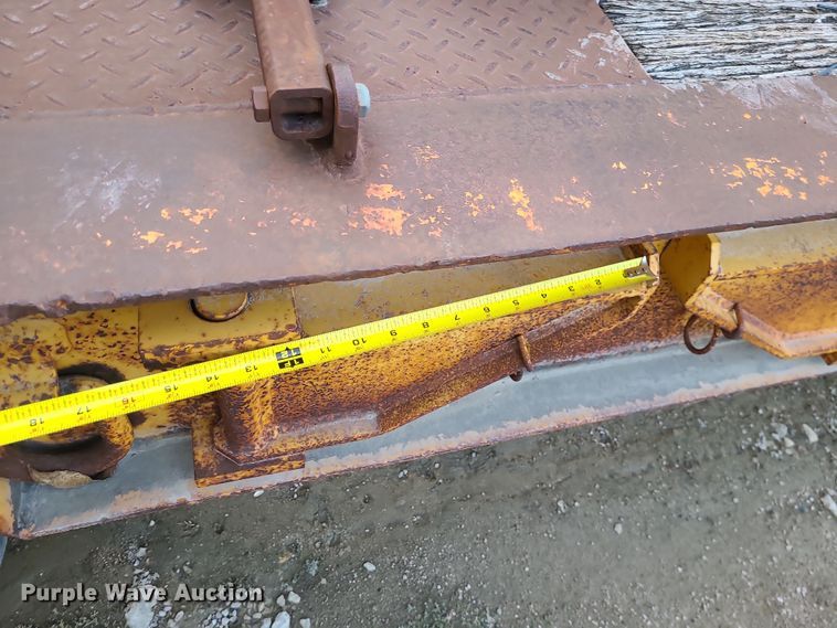 image for item DI3037 1978 Hyster IR50TL3-T1  flatbed trailer