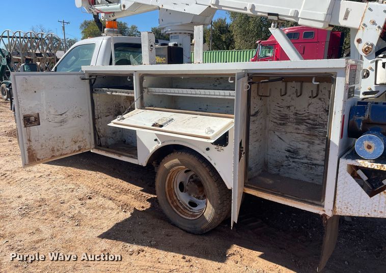 image for item DI3640 2008 Ford F550 Super Duty  bucket truck