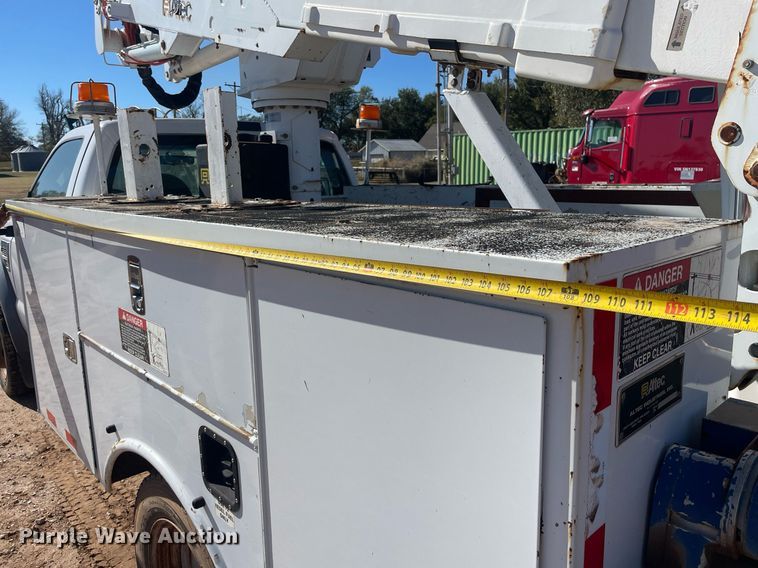 image for item DI3640 2008 Ford F550 Super Duty  bucket truck