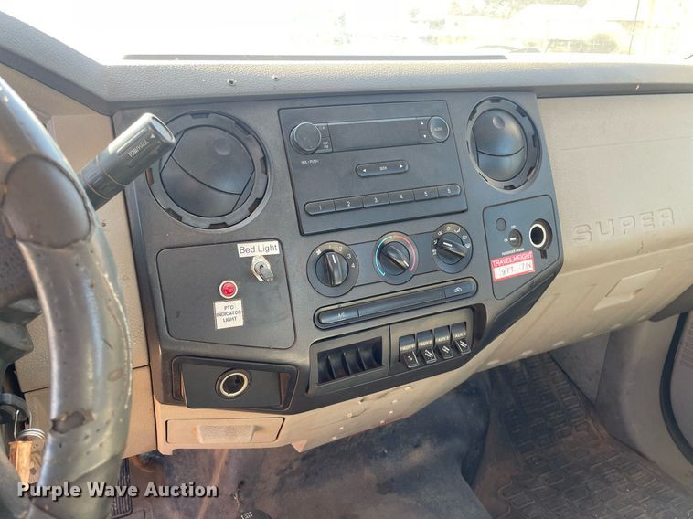 image for item DI3640 2008 Ford F550 Super Duty  bucket truck