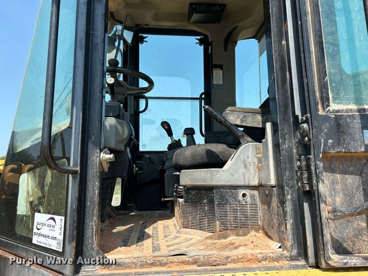 image for item DJ6270 2005 Caterpillar 938G Series 2  wheel loader