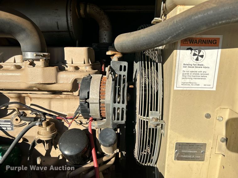 image for item DJ6357 1993 Ingersoll Rand P185CWJD  air compressor