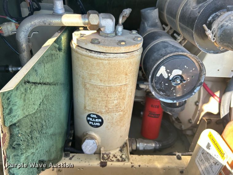 image for item DJ6357 1993 Ingersoll Rand P185CWJD  air compressor