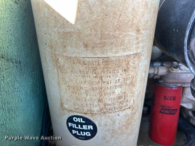 image for item DJ6357 1993 Ingersoll Rand P185CWJD  air compressor