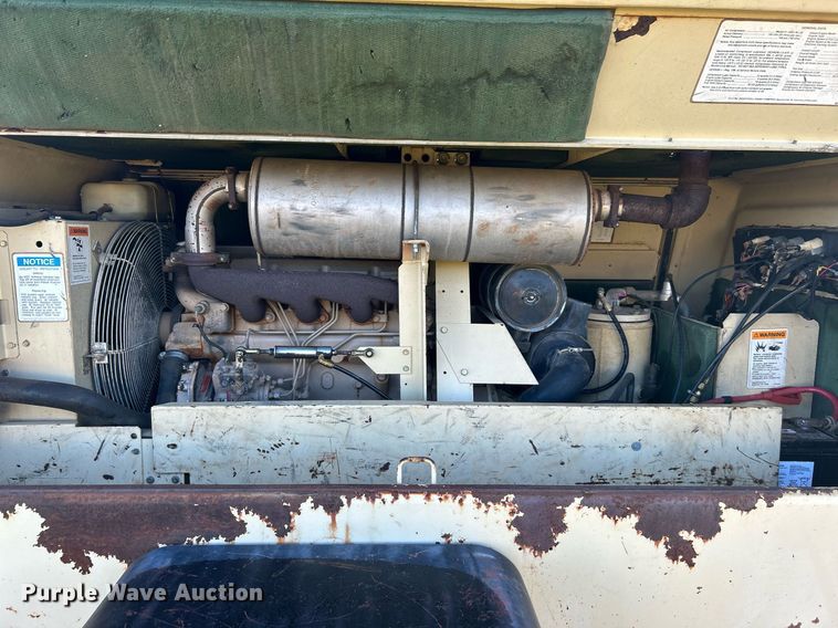 image for item DJ6357 1993 Ingersoll Rand P185CWJD  air compressor