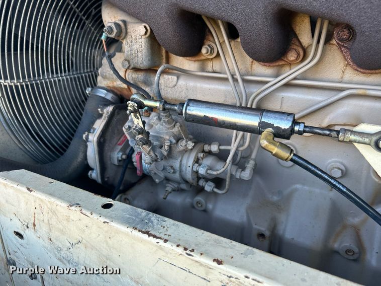 image for item DJ6357 1993 Ingersoll Rand P185CWJD  air compressor