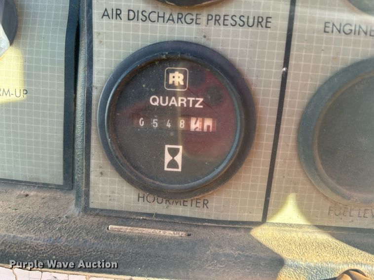 image for item DJ6357 1993 Ingersoll Rand P185CWJD  air compressor