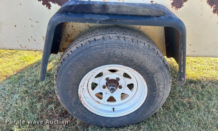 image for item DJ6357 1993 Ingersoll Rand P185CWJD  air compressor