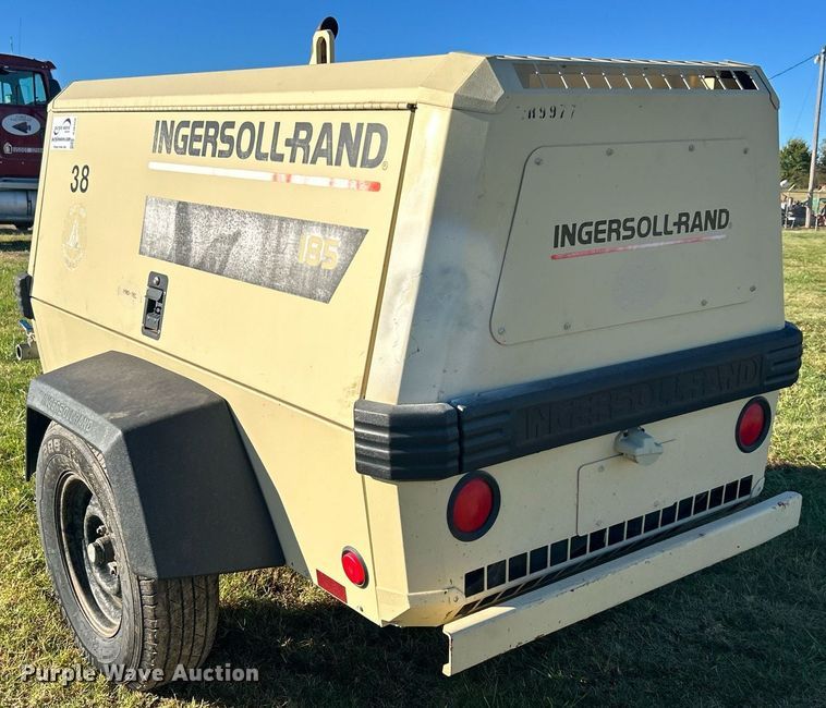 image for item DJ6358 1999 Ingersoll Rand P185WJD  air compressor