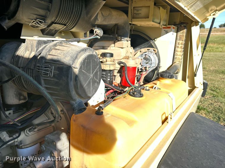 image for item DJ6358 1999 Ingersoll Rand P185WJD  air compressor